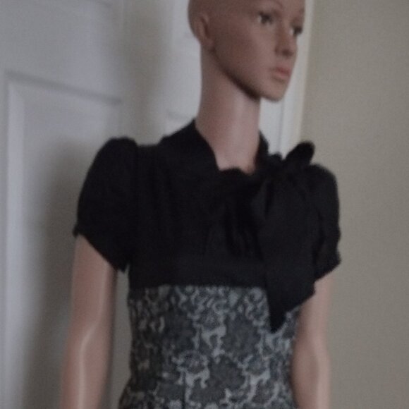 Rachael G. Black and Gold Floral Print Dress, Size 4 - Picture 15 of 16
